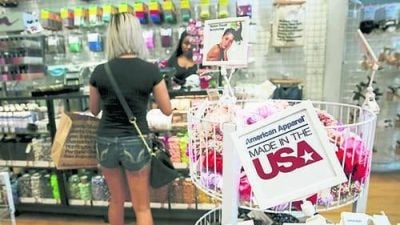 联储局报告：通胀稍高  就业稳健  评估关税冲击尚早