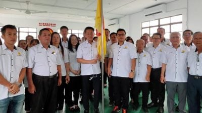陈冠勋：首建曼光坡至麻罗坡 . 策划丹乡区第二干道