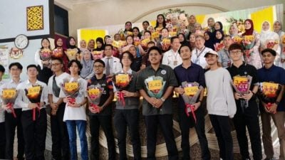 文冬苏莱曼国中STPM 4人考获4.0全科A佳绩