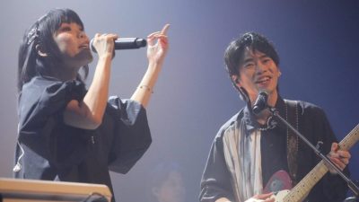 Crispy脆乐团万达广场走失 庆幸被歌迷拯救了