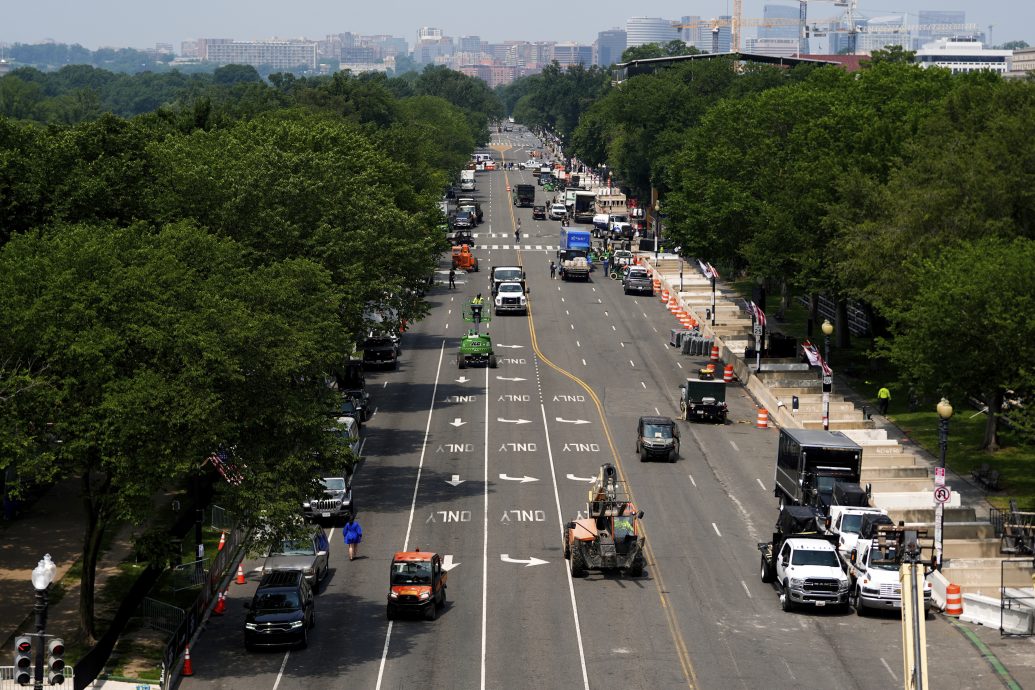 “不要国王”全美串联 拟2千场抗议预计数百万人参与 