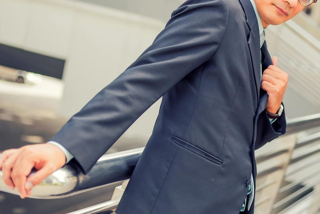 “忠诚”只是婚姻中的表演？ 男子陪妻做头发也能偷情