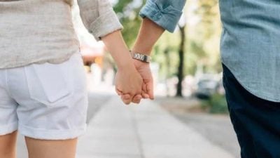“男闺蜜是同性恋”你信吗？ 人妻背夫搞暧昧惹争议