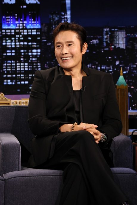 《鱿鱼3》演反派揍T.O.P 李炳宪伤到儿子心