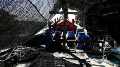 【马登船家：渔民／03】大海讨活，每次出海都是一场生命的搏斗