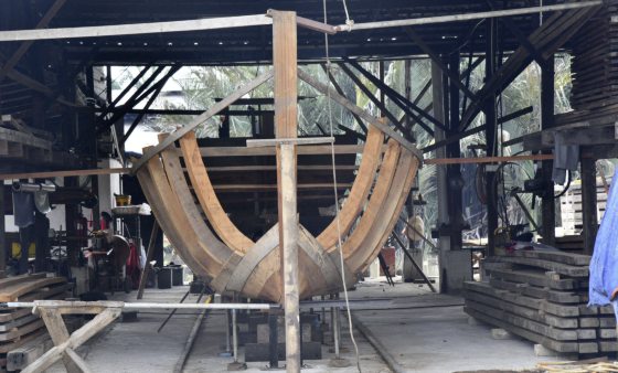 【马登船家:造船/02】不载渔获只载红树桐,一艘红树船耐用50年