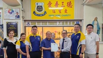 三德华中新校长李运强上任 盼带领三德再创辉煌