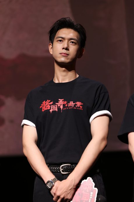 上海国际电影节|龅牙变丑演出《酱园弄》 章子怡短发造型惊艳红毯