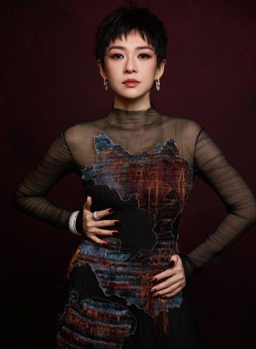 上海国际电影节|龅牙变丑演出《酱园弄》 章子怡短发造型惊艳红毯