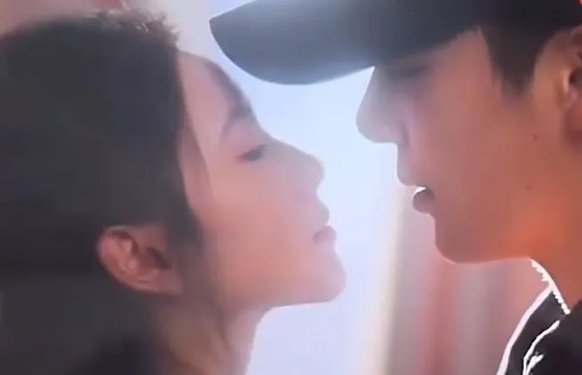 不拍吻戏疑全程借位 刘浩存挨轰不敬业