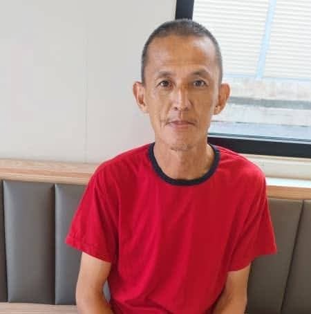东头：单亲校工父亲身兼母职 无怨照顾过动儿 十年为子女扛起一片天