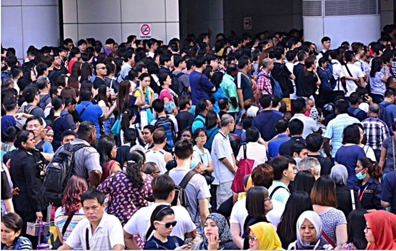 政府拟延长退休年龄至65岁,民众乐观以待。