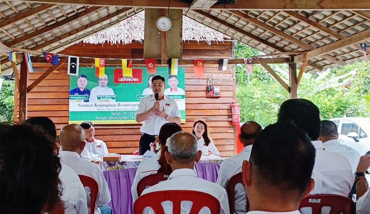 东(已签):丹州民政党举办“领导力培训营”