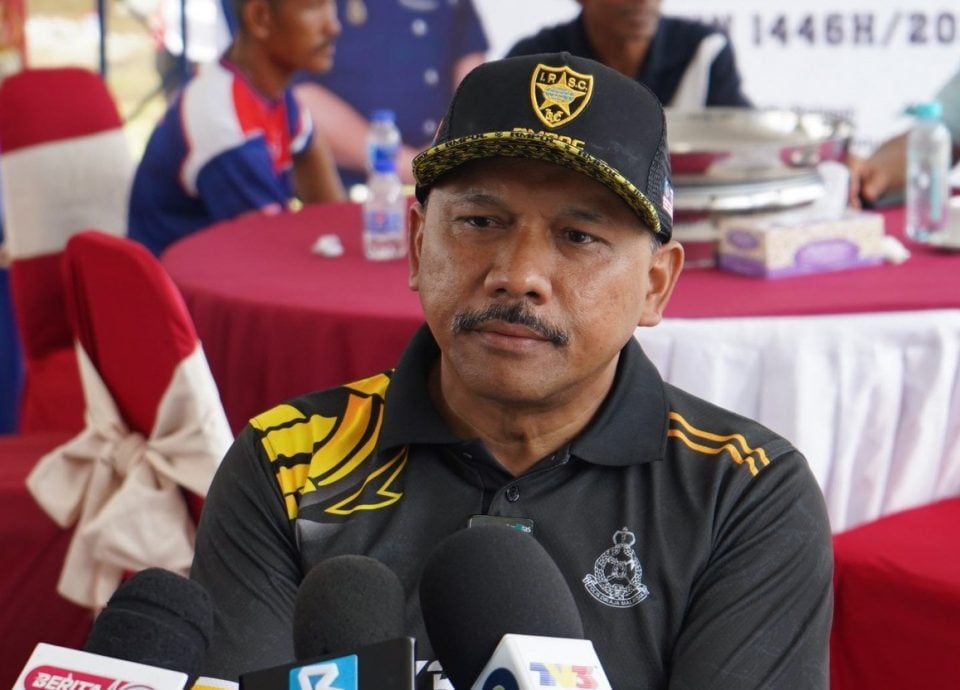 东(已签):丹州警方将增加更多便服侦查人员驻守边境地区,以监察及打击跨境犯罪活动。