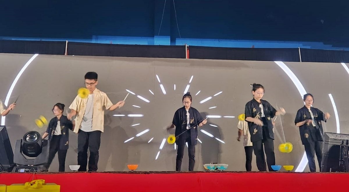 东:已签发:登嘉楼黄氏宗亲会创会晚宴