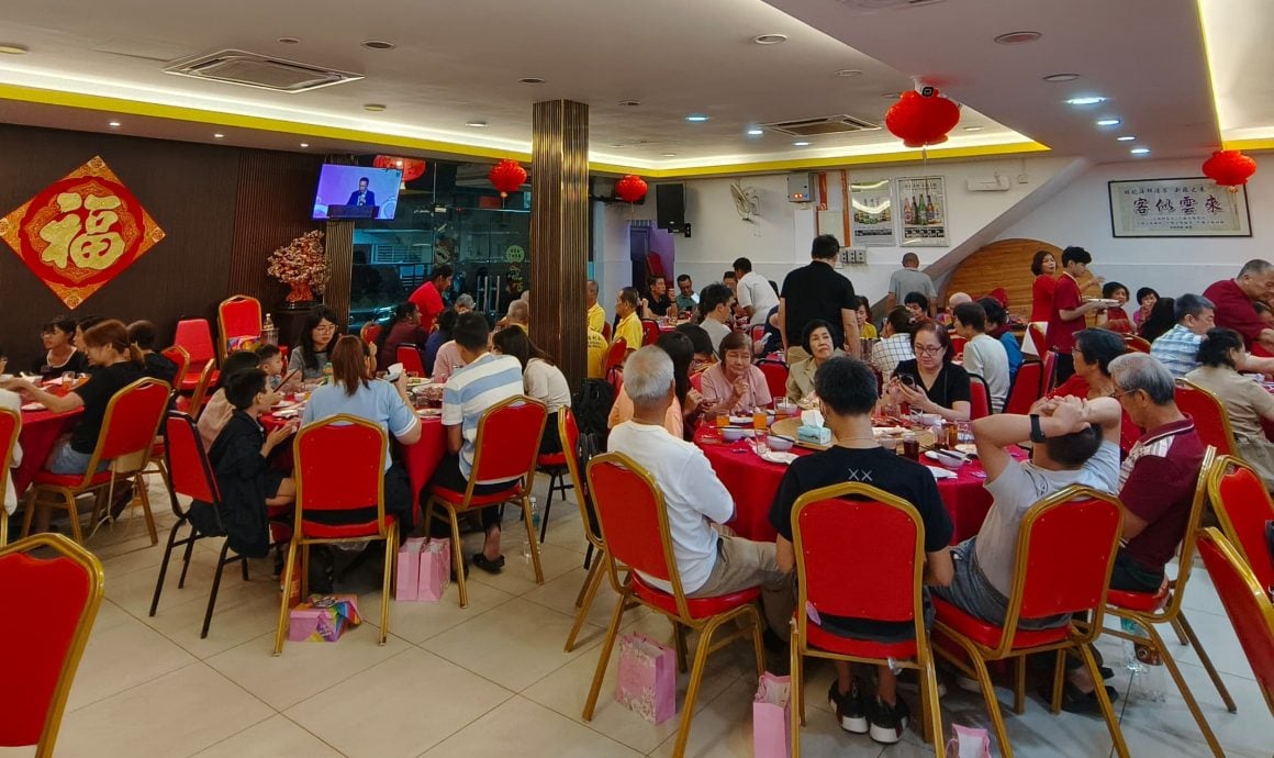 东（已发布）：“百行孝为先——父母恩、子女情——爱吾双亲”晚宴 与全国各地7000人同步庆祝 度温馨夜晚