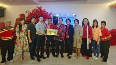 ”百行孝为先——父母恩、子女情——爱吾双亲“晚宴 与全国各地7000人同步庆祝 度温馨夜晚