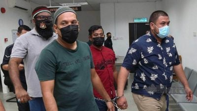 殴打讲师致左眼失明  4传统医疗业者监3年