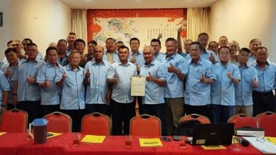 许亚权吁工商分会采取新概念积极推动慈善和福利事业