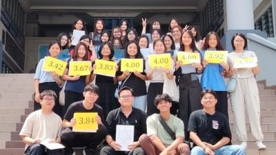 STPM 放榜 | 丹中华华中100％及格  平均积分2.92