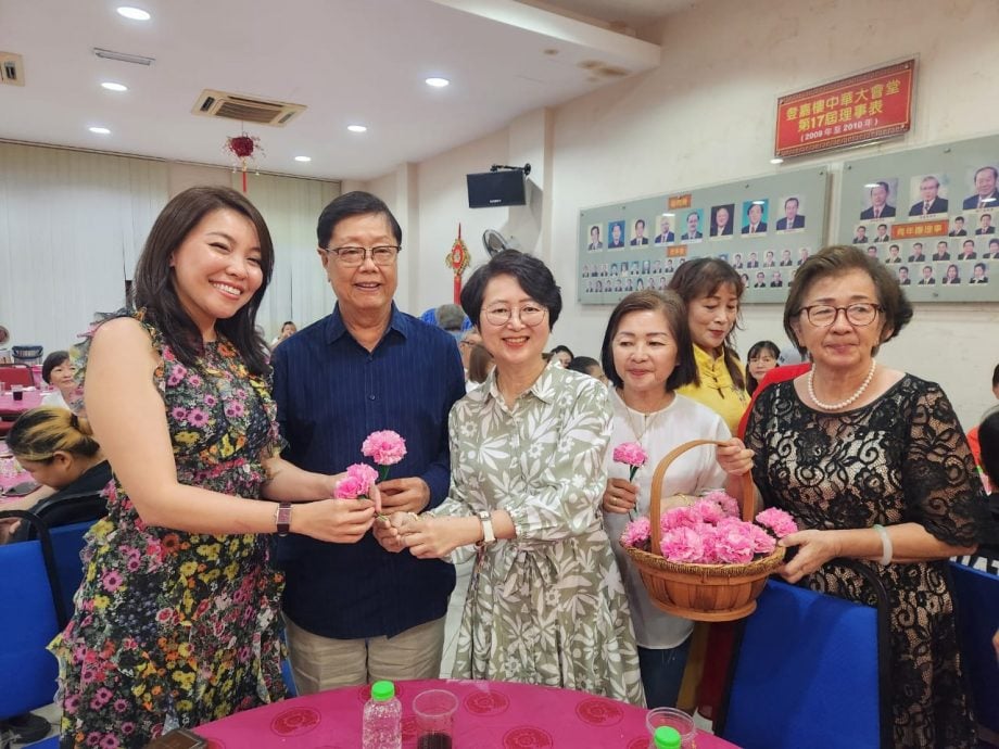 东：已签发：登嘉楼中华大会堂：肩负传承使命 推动传统文化深入人心