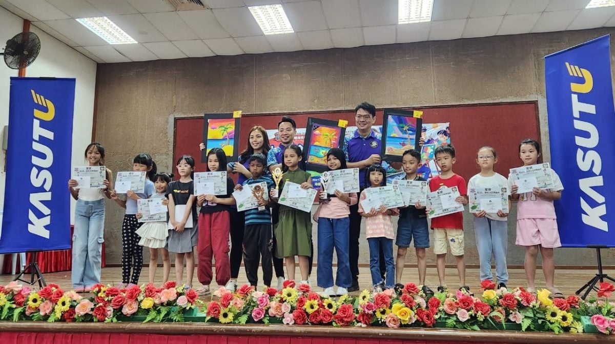 东：已签发：登嘉楼海南会馆青年团主办的《Beautiful Terengganu》儿童填色与绘画比赛反应热烈，吸引逾130名小朋友参与，其中约20%为友族，创下历年来的新高。