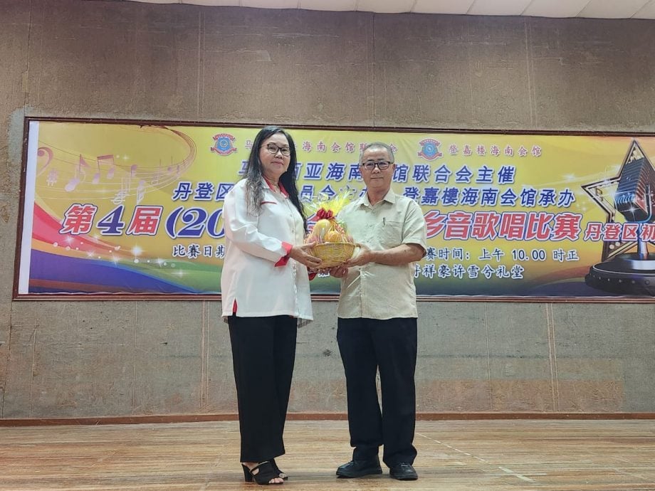 东：已签发：马来西亚海南会馆联合会文教主任兼波德申海南会馆主席符福南呼吁各地乡团积极举办活动推广乡音，以免珍贵的方言文化逐渐消失。