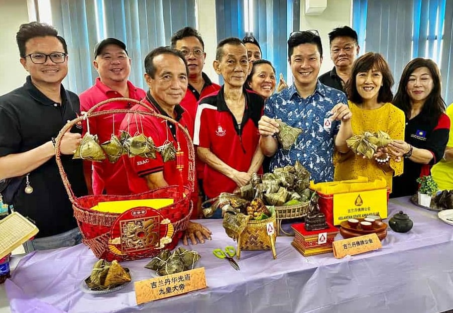 马华吉兰丹州联委会主席蔡福光强调,作为开国政党之一,马华与联盟成员党巫统及国大党共同奠定了国家多元路线的基石,保障了各族群至今享有奉行各自语言、文化和信仰的自由。