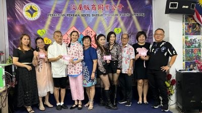 会员情歌对唱PK赛 李美仪与李美芬摘冠