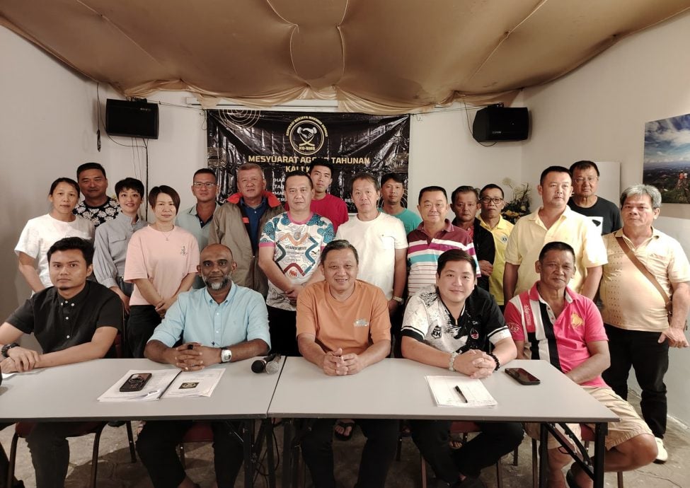 东:(已签发)劳勿成功合作社选出新届理事,邱德俊蝉联主席