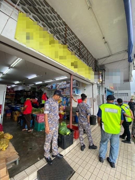 华人商店退场、外劳商店渐取代,巴刹峇鲁1巷沦外劳街。