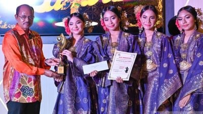 怀旧汽车嘉年华 拉查里：‘繁荣彭亨’不止是口号