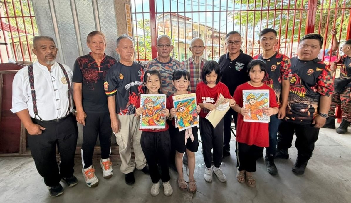 东：（已签发）玻璃口自愿消防队主办儿童填色比赛反应热