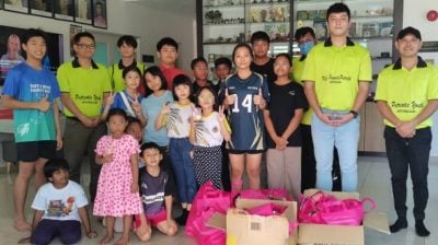 觉之家关丹布施行温情 关怀弱势儿童
