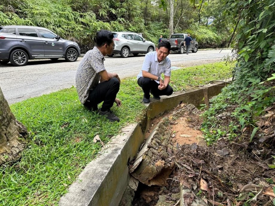 东：（已签发）贞德拜Rimba花园住宅区排水沟渠崩毁获修建
