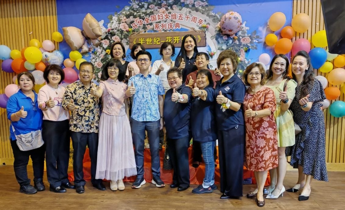 东：（已签发）马华彭亨州各区会妇女组联办筹募活动基金晚宴