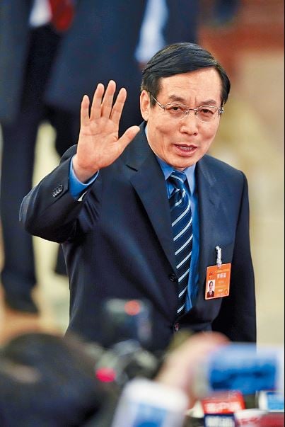 中药监总局“一把手”落马 连累“美艳娇妻”取消琵琶演出