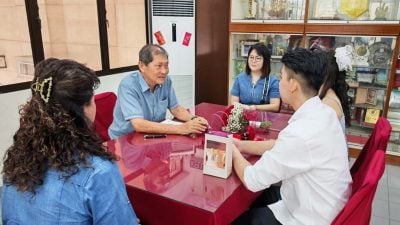 为新人带来不便 曼绒注册官准证迟未获更新