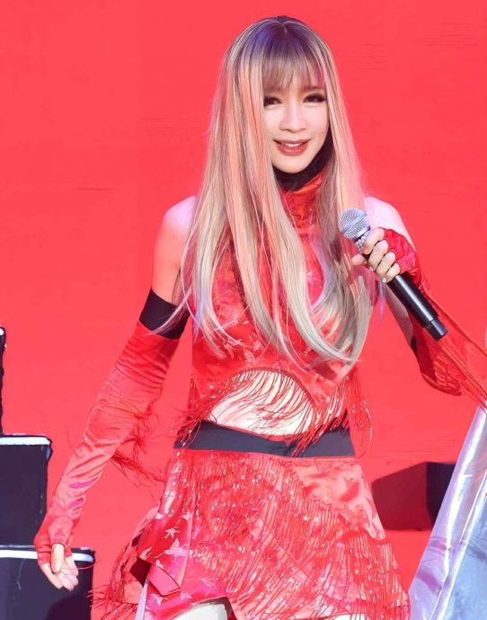 为确呈现更成熟的舞台效果 锺洁希吉隆坡个唱延至1220举行