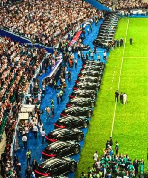 乌兹别克队史首闯世界杯  总统奖励全员各一台车