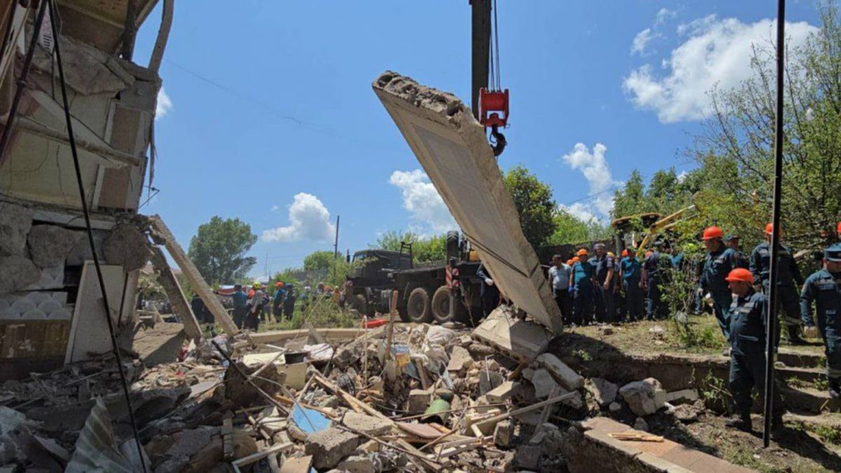 亚美尼亚一公寓楼发生天然气爆炸致5人死亡