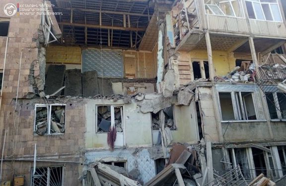 亚美尼亚一公寓楼发生天然气爆炸致5人死亡