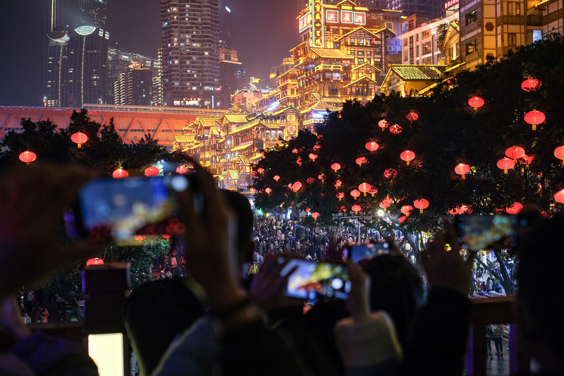 从三峡到赛博庞克 社媒助推东南亚游客赴重庆