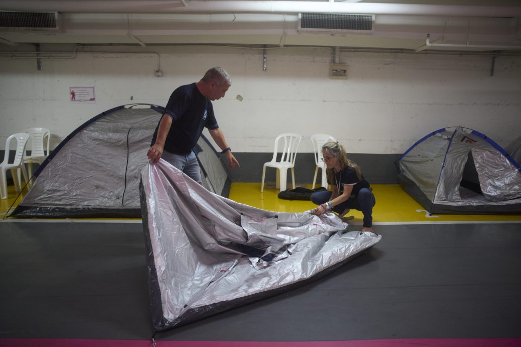 以伊停火生效 陆续开放领空恢复航班