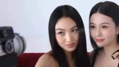 任晴佳沈月合体拍片　最美星二代威力加倍