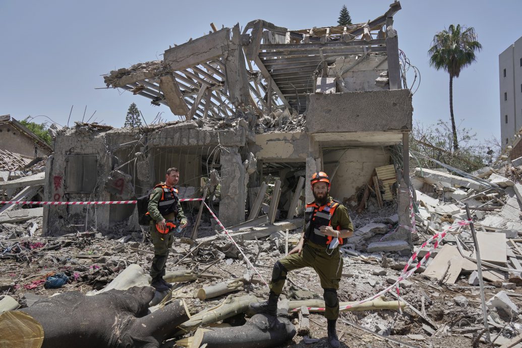 伊朗革命卫队警告美国 “等着令其后悔的回应”