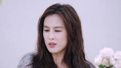 传离婚前每年拿1亿零用钱  黄圣依吐真相