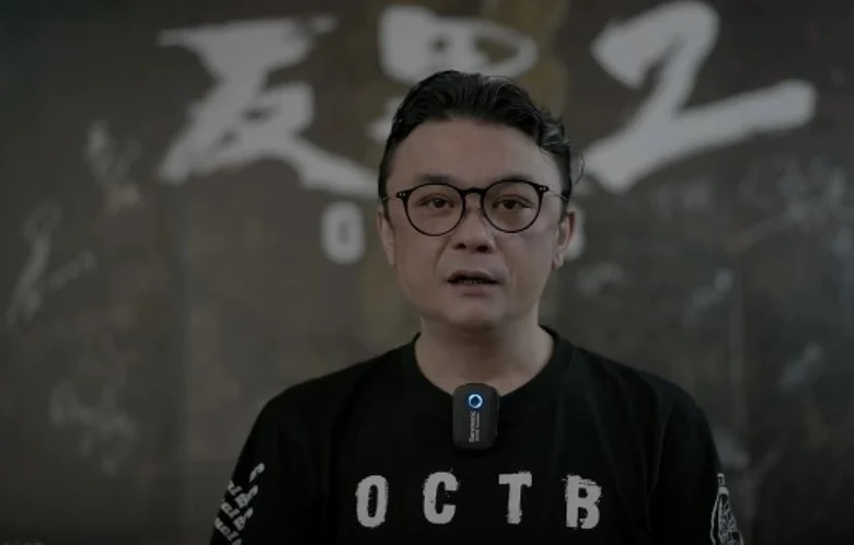 传投资《反黑》被诈百万 李璨琛“内涵”导演：助他好运