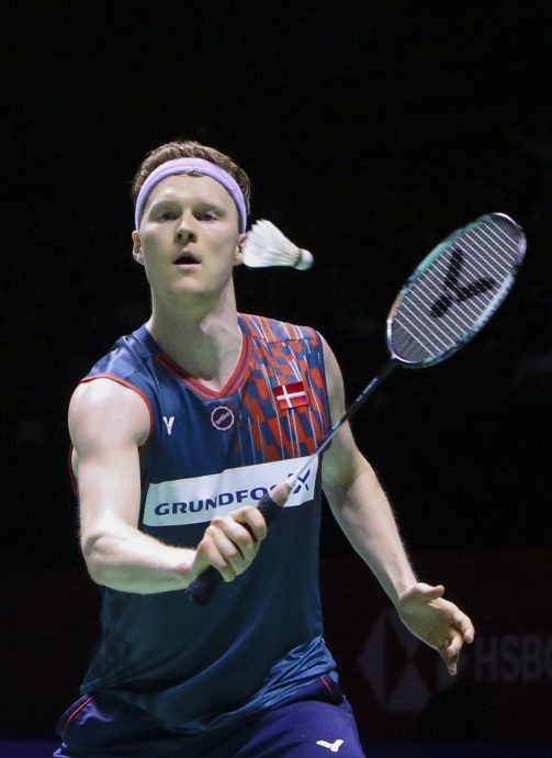 佐纳森邀世界名将来马训练  “盼国羽单打从中受益”