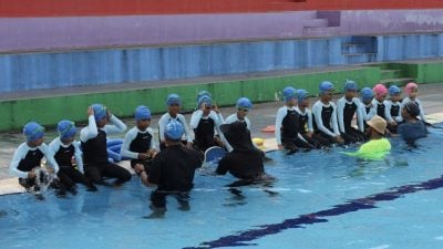 B40孩童免费游泳课程 沉香40小学生开课啦